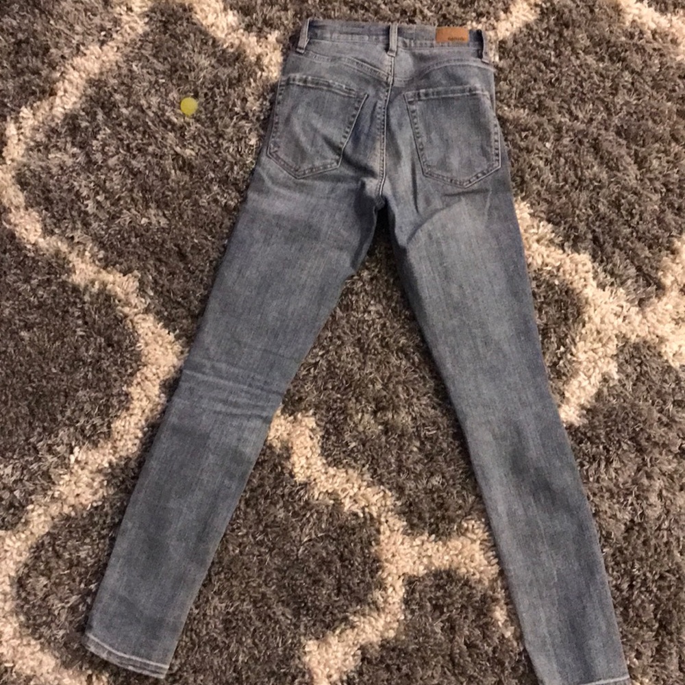Blue jeans - Picture 2 of 3